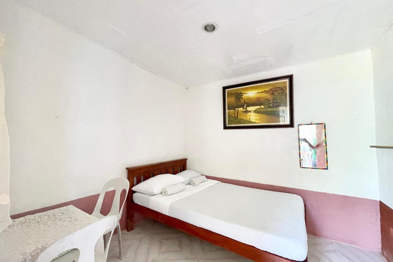 Oyo 899 Merie Diz Sunrise Beach Resort Oslob Eksteriør bilde