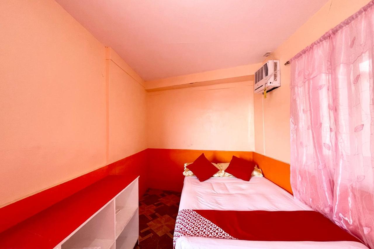 Oyo 899 Merie Diz Sunrise Beach Resort Oslob Eksteriør bilde