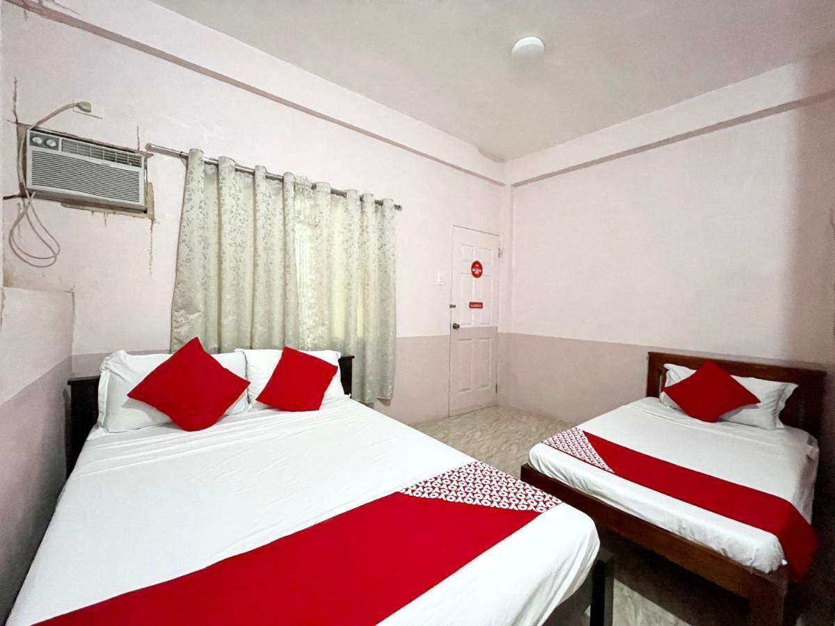 Oyo 899 Merie Diz Sunrise Beach Resort Oslob Eksteriør bilde