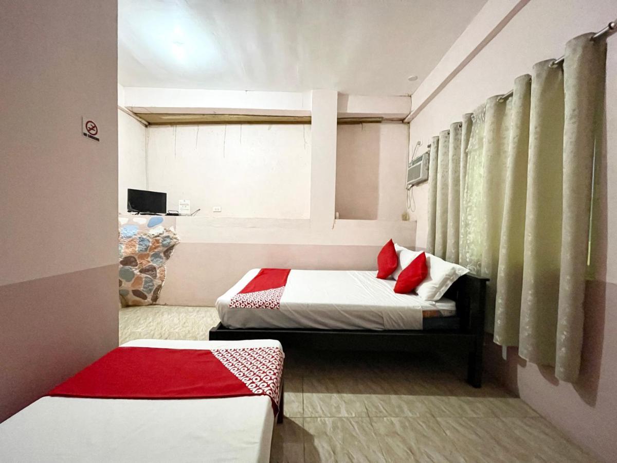 Oyo 899 Merie Diz Sunrise Beach Resort Oslob Eksteriør bilde